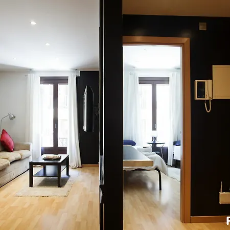 Espai Paralel Apartment Barcelona